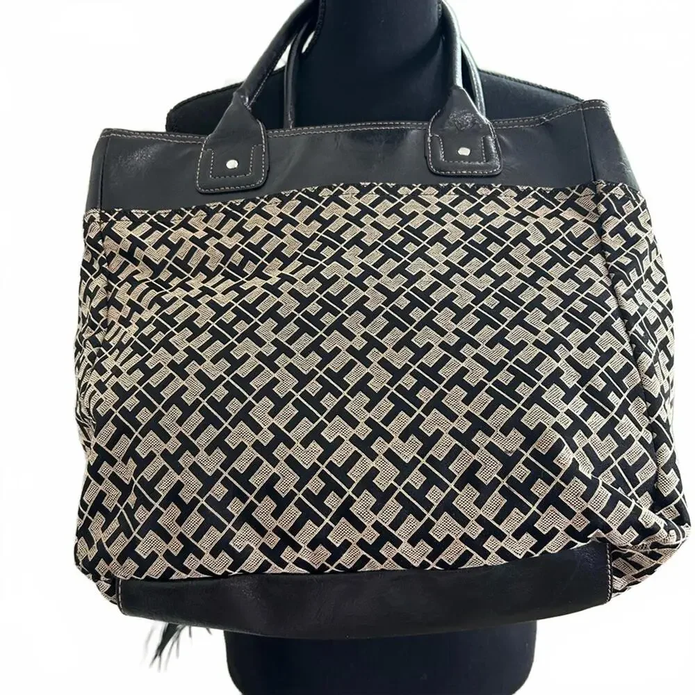 Tommy Hilfiger‎ Black and Cream Geometric Tote Y2K